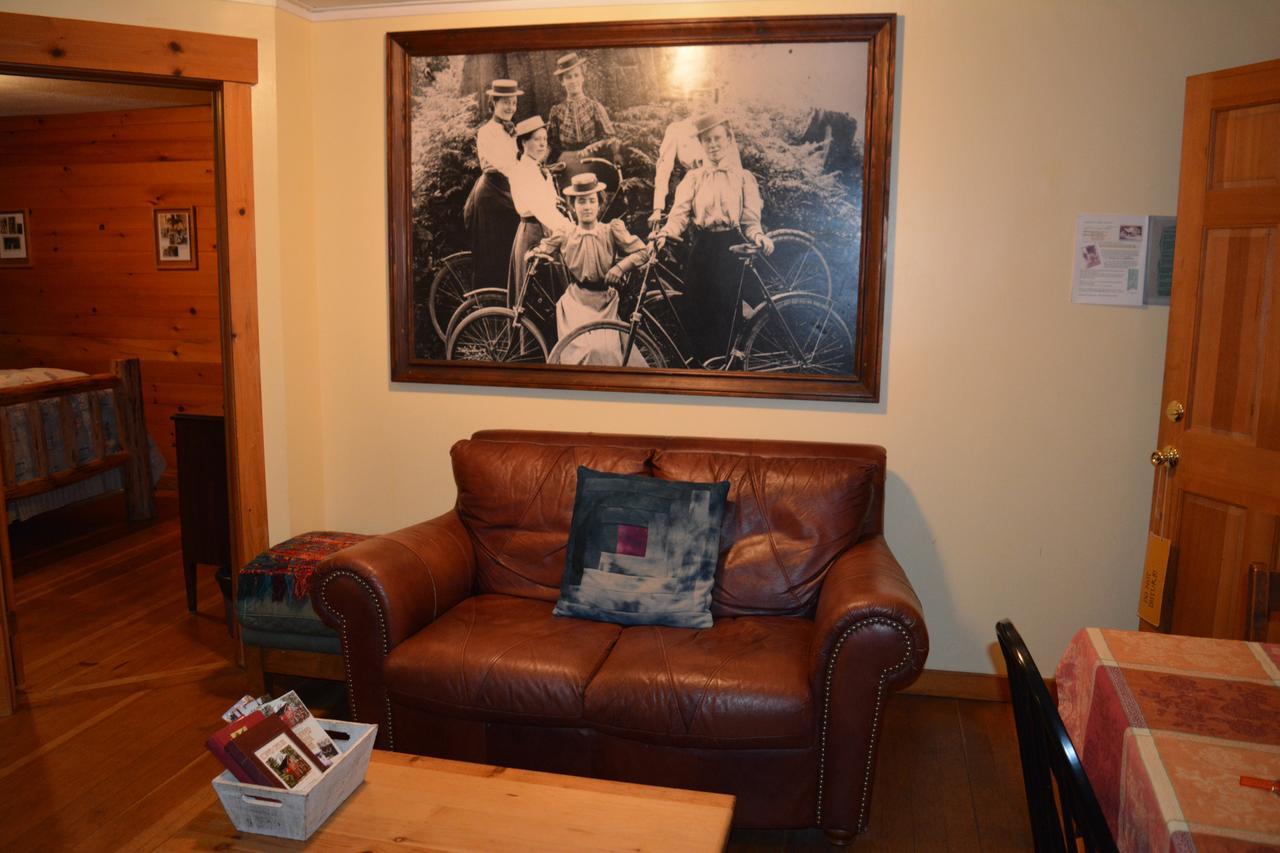 Copper Creek Inn Ashford Buitenkant foto